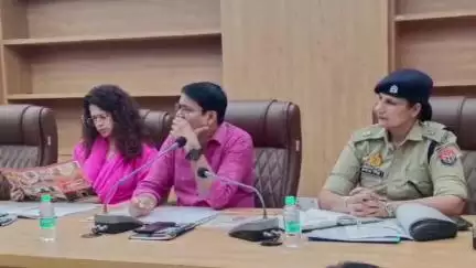 महोबा: कलेक्ट्रेट में आगामी कजली मेले की तैयारी को लेकर हुई बैठक, सांस्कृतिक विरासत को सहेजने की तैयारी शुरू