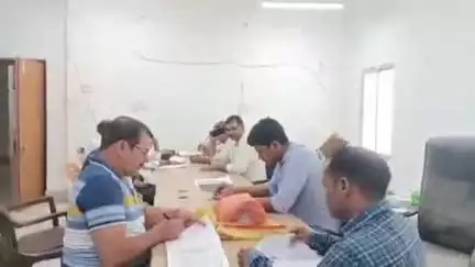 राजपुर: राजपुर में विशेष मतदाता पुनरीक्षण कार्य के तहत 80% गणना फॉर्म जमा