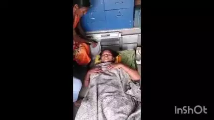 తాండూరు: అంబులెన్స్ లోనే పండంటి బిడ్డకు జన్మనిచ్చిన తల్లి