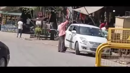 बड़ौत: बिनौली थाना क्षेत्र में फर्जी पुलिस मित्र की गुंडागर्दी का वीडियो सामने आया, वाहन चालकों से कर रहा अवैध वसूली