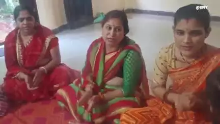 खंडवा नगर: गौतम नगर के नंदीश्वर महादेव मंदिर में महिलाओं ने दी भजनों की प्रस्तुति