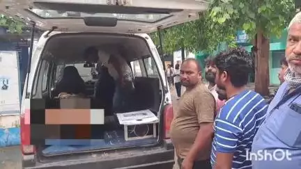 जमुई: खड़ाइन्च मोड़ के पास ट्रैक्टर की टक्कर से घायल हुए बाइक सवार दो युवकों में से एक युवक की देवघर ले जाते समय हुई मौत