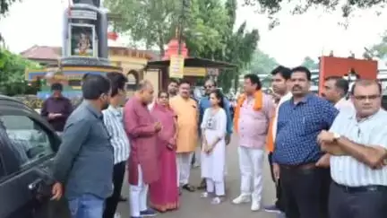 देवास: शहर के मुक्तिधाम में सुबह 9 बजे से शाम तक गूंजेगी राम धुन, महापौर ने किया निरीक्षण