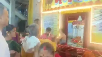 सूरजगढ़: बेनीपुर गांव के भगवती स्थान मंदिर में नाग पंचमी पर उमड़ी श्रद्धालुओं की भीड़, मेले का आयोजन