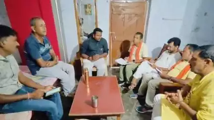 कल्याणपुर: प्रधानमंत्री नरेंद्र मोदी के कार्यक्रम को ऐतिहासिक बनाने के लिए कल्याणपुर पश्चिमी मंडल में आयोजित की गई तैयारी बैठक