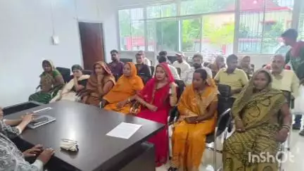 आलमनगर: आलमनगर नगर पंचायत कार्यालय में विशेष बैठक आयोजित, लगभग 88 करोड़ 46 लाख का बजट पारित