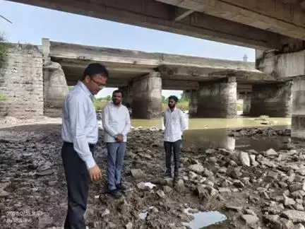 જિલ્લા કલેકટર મનીષકુમાર બંસલે કેબલ સ્ટેન્ડ બ્રિજ સહિતના પુલોની મુલાકાત લીધી
