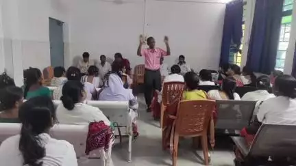 जंदाहा: जंदाहा प्राथमिक स्वास्थ्य केंद्र में बिहार चिकित्सा एवं जन स्वास्थ्य कर्मचारी संघ की बैठक आयोजित