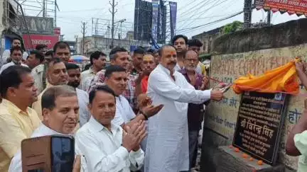 मानपुर: मानपुर के लखीबाग में विधायक द्वारा पीसीसी सड़क एवं नाली निर्माण का शिलान्यास