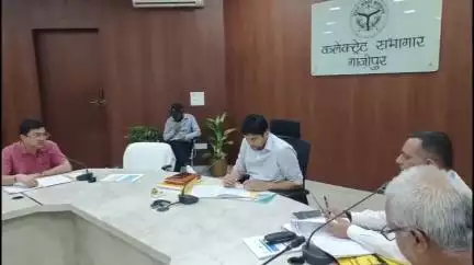 गाज़ीपुर: परिषदीय विद्यालयों में दिव्यांग बच्चों के लिए मेडिकल कैंप की तैयारी तेज, जिलाधिकारी ने दिए निर्देश