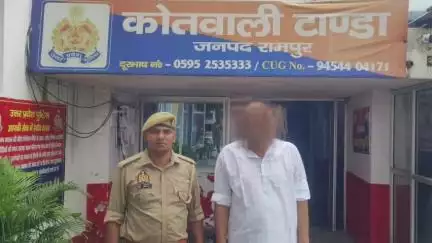 टांडा: मंगलवार थाना टांडा क्षेत्र में लापरवाही से वाहन चलाने के आरोप में पुलिस ने एक वारण्टी को किया गिरफ्तार