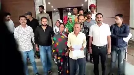 नीमच नगर: खोर में पानी के टैंक में गिरने से महिला की मौत, पीहर पक्ष ने लगाया हत्या का आरोप, निष्पक्ष जांच की मांग