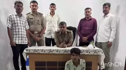 જૂનાગઢ: દાતાર રોડ ખોડીયાર ગેરેજ માંથી મોબાઇલની ચોરી કરનાર શખ્સ ઝડપાયો