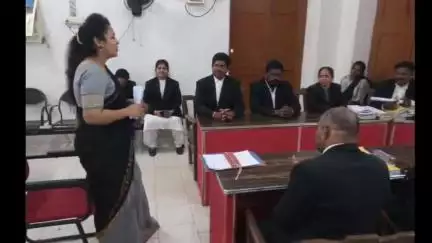 భీమవరం: మధ్యవర్తిత్వం ద్వారా కేసుల రాజీ : భీమవరం ఒకటో అదనపు సివిల్ చర్చ్ హనీష