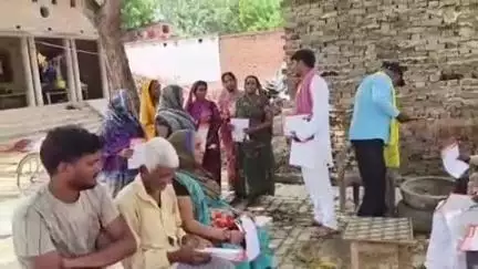 आलापुर: मकरही में बैठक कर मुलायम सिंह यूथ ब्रिगेड के राष्ट्रीय सचिव प्रद्युम्न यादव ने वोटरों को प्रभुत्ववादियों से किया सावधान