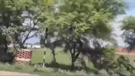 सैदपुर: सपा प्रदेश अध्यक्ष के काफिले में शामिल गाड़ी पर हसनपुर में हुआ हमला, स्वागत करने वालों पर लग रहा आरोप