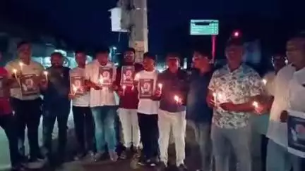 ଧର୍ମଗଡ: ବାଲେଶ୍ୱର  ଫକିର ମୋହନ କଲେଜ ଛାତ୍ରୀ ଙ୍କୁ ନ୍ୟାୟ ପ୍ରଦାନ ଦାବିରେ ଧର୍ମଗଡ ଚାରିଛକ ଠାରେ କ୍ୟାଣ୍ଡେଲ ମାର୍ଚ୍ଚ
