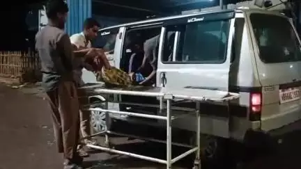হবিবপুর: সন্তলদিঘী মোড়ে দুই বাইকের সংঘর্ষে আহত ২, দুইজনাই মালদা হাসপাতালে রেফার