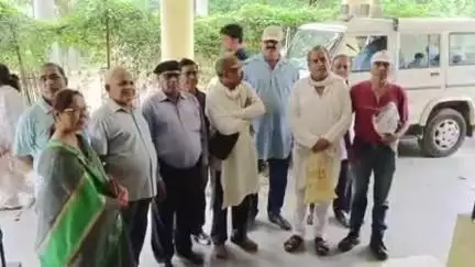 बांधवगढ़: वरिष्ठ नागरिक पेंशनर्स एसोसिएशन उमरिया ने मुख्यमंत्री के नाम कलेक्टर को सौंपा चार सूत्रीय ज्ञापन