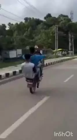 ಚಿಕ್ಕಮಗಳೂರು: ಶೋಕಿಗಾಗಿ ವೀಲಿಂಗ್ ಮಾಡ್ತಿದ್ದವ ಖಾಕಿ ಕೈಲಿ ಲಾಕ್.! ನಗರದಲ್ಲಿ ಬೈಕ್ ಸೀಜ್ ಮಾಡಿ‌ ಕೇಸ್ ಹಾಕಿದ ಸಂಚಾರಿ ಠಾಣೆಯ ಪಿಎಸ್‌ಐ
