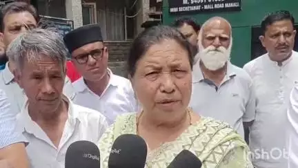 मनाली: मनाली में पानी के बिलों में हुई बढ़ोतरी को लेकर स्थानीय लोगों ने की मांग