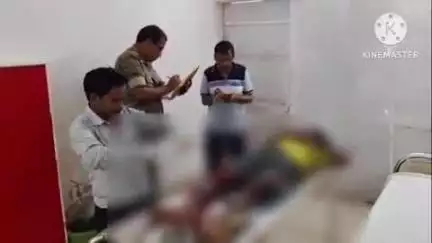 पाकुड़िया: पाकुड़िया-नलहट्टी मार्ग पर हरिपुर के पास अज्ञात ऑटो की टक्कर से 3 बाइक सवार घायल