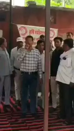 खैरथल में कृषि कार्मिकों ने धरना दिया, सहायक निदेशक कृषि विस्तार को मांगों का ज्ञापन सौंपा