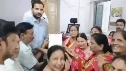 मुरैना नगर: जैन मिलन ने पुरानी कलेक्ट्रेट में गुजरात CM के नाम सौंपा ज्ञापन, गिरनार पर्वत पर समाज को पूजा का अधिकार मिले