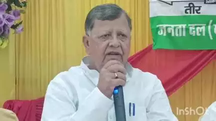 हिलसा: हिलसा में मतदाता पुनरीक्षण निरीक्षण पर जदयू की बैठक, विधायक भी उपस्थित रहे