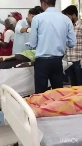 भरतपुर: रॉन्ग साइड आ रही पिकअप गाड़ी ने बाइक में मारी टक्कर, तीन लोग हुए घायल