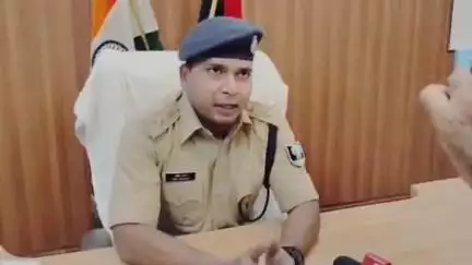 डुमरा: डुमरा पुट्टू खान हत्याकांड: दरोगा पर कार्रवाई, ड्यूटी में लापरवाही का आरोप