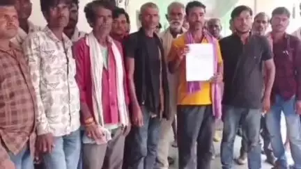 पन्ना: झिना में तेंदूपत्ता संग्राहकों का भुगतान नहीं होने से आक्रोश,#jansamasya