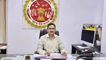 सागर नगर: सीएम राइज स्कूल बक्सवाहा के शौचालय में कैमरों की शिकायत पर सागर कमिश्नर ने प्राचार्य को किया निलंबित