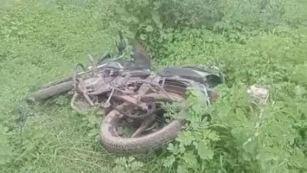 मुर्तीजापूर: कुरणखेडात वास्तव्यास असलेला २५ वर्षिय मध्यप्रदेशातील युवकाचा खडका ते तानखेड दरम्यान रस्त्यावर झालेल्या अपघातात मृत्यू