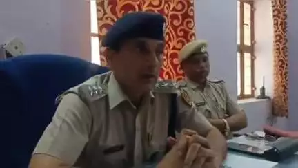 खेत जोतने से रोकने, मारपीट करने व ट्रैक्टर से कुचलने की धमकी का आरोप, खिरकडी निवासी महिला ने दी रिपोर्ट