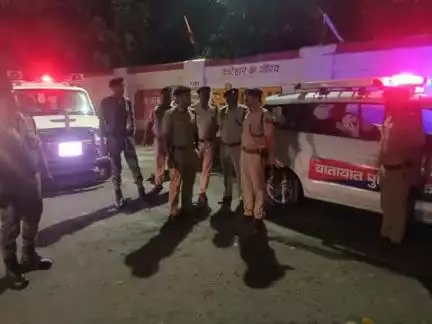 आज दिनांक-15.07.25 को कटिहार जिला के शहरी क्षेत्रों में सुरक्षा की दृष्टिकोण से पुलिस अधीक्षक, कटिहार द्वारा निरीक्षण किया गया तथा संबंधित पदाधिकारी को आवश्यक दिशा-निर्देश दिया गया I