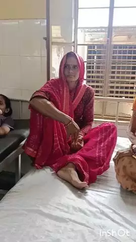 नगर: नगर में खेत में काम करते समय अलग-अलग जगह पर एक महिला और युवक को सांप ने काटा, अस्पताल पहुंचने पर दोनों की बची जान