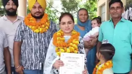 डोईवाला: डोईवाला ब्लॉक सभागार में कार्यक्रम का आयोजन, पंचायत चुनाव के निर्विरोध विजेताओं को सौंपे गए प्रमाण पत्र