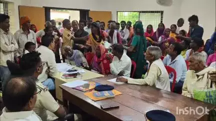 बंशीधरनगर (नगर उंटारी): नगर ऊंटारी एवं भवनाथपुर थाना परिसर में थाना दिवस आयोजित, भूमि विवादों का हुआ निष्पादन