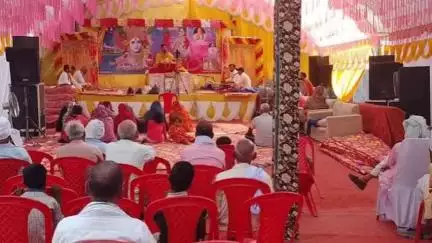 दुमका: दुमका के अग्रसेन भवन में श्रीमद् भागवत कथा ज्ञान यज्ञ का आयोजन किया गया