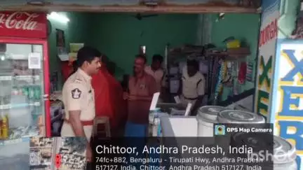 పూతలపట్టు: కళాశాలలో వద్ద దుకాణదారులు  పొగాకు ఉత్పత్తులు విక్రయించరాదని హెచ్చరించిన పూతలపట్టు సీఐ