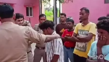 देवबंद: देवबंद के भायला रणखंडी फाटक के पास रेलवे ट्रैक के पास घायल अवस्था में मिला युवक, पुलिस ने कराया सीएससी में भर्ती