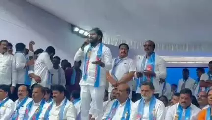 సంగారెడ్డి: 'బీసీ రిజర్వేషన్లు కేటాయించిన తర్వాతనే ఎన్నికలు నిర్వహించాలి' : మాజీ మంత్రి శ్రీనివాస్ గౌడ్
