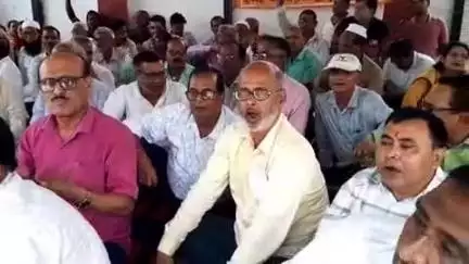 मुशहरी: बिहार राज्य संबद्ध डिग्री महाविद्यालय शिक्षक शिक्षकेतर कर्मचारी महासंघ का बिहार विश्वविद्यालय में धरना