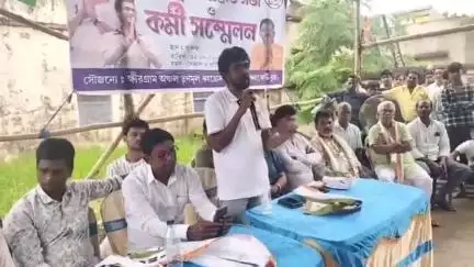 মঙ্গলকোট: একুশে জুলাই তৃণমূলের শহীদ সমাবেশের প্রস্তুতি সভা করা হল মঙ্গলকোটের কুরুম্বায়, হাজির দলীয় পদাধিকারীরা