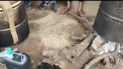 भंडारा: जिल्ह्यातील दारू व जुगार व्यवसायावर पोलिसांची धडक कारवाई, १७ हजार ४३५ रूपयांचा मुद्देमाल जप्त