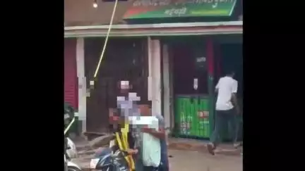 नईगढ़ी: नईगढ़ी में कंपोजिट देसी अंग्रेजी मदिरा शराब दुकान से पैकारी का वीडियो सोशल मीडिया पर वायरल