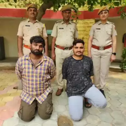 बाड़मेर: बाड़मेर ग्रामीण थाना पुलिस ने 7 माह से फरार आरोपी अशोक कुमार और मादक पदार्थ सप्लायर मगाराम को किया गिरफ्तार