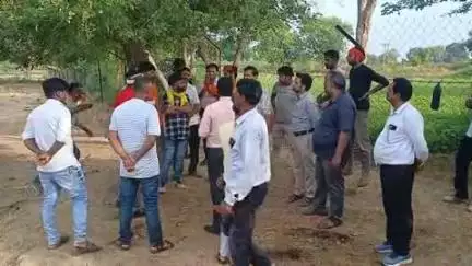 सिकंदरा: बेनीपुर गौशाला में 3 गोवंशों की हुई मौत व कई बीमार, बजरंग दल के कार्यकर्ताओं ने मौके पर पहुंचकर किया हंगामा