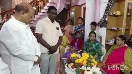 రాజేంద్రనగర్: ఇబ్రహీంపట్నం నియోజకవర్గం ఇంజాపూర్ కు చెందిన రాష్ట్ర ఉత్తమ రైతు అవార్డు గ్రహీత బొక్క మన్మోహన్ రెడ్డి మృతి